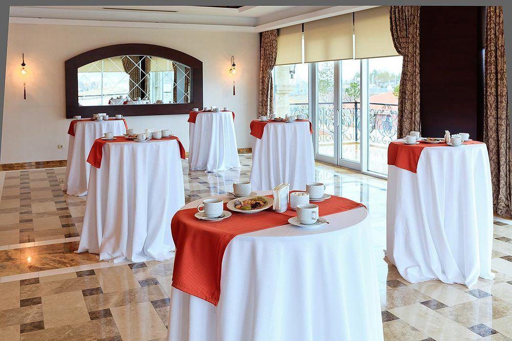 Kronos Hotel Golbasi  Ngoại thất bức ảnh