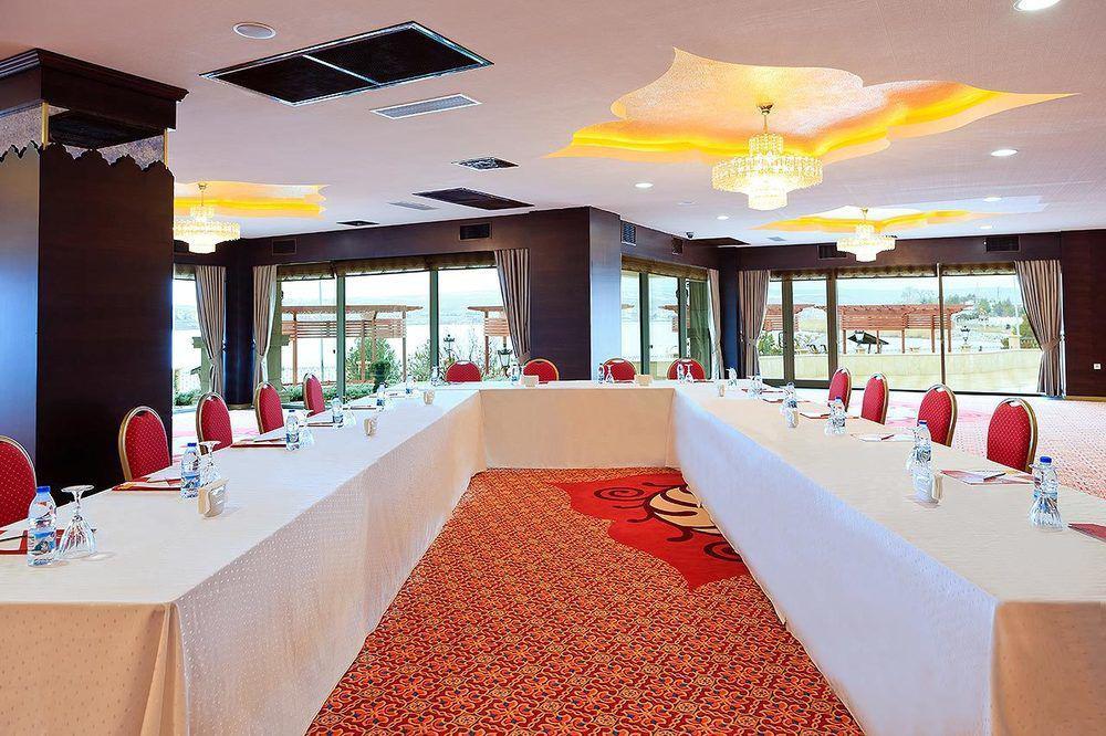Kronos Hotel Golbasi  Ngoại thất bức ảnh